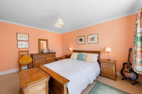BrettVale-Bed2 2