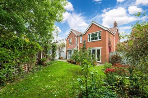 DHMDarwin House-4...