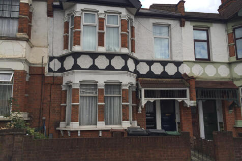 2-bedroom ground floor flat to let on Warwick Ter