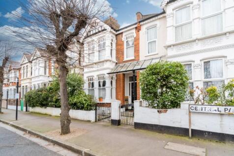 Central Park Road East Ham London E6 3DW