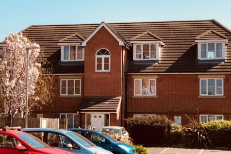 Beautiful 2 Bedroom 2 Bathroom Flat to Rent On Ta