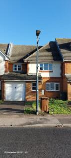 Immaculate 3 bedroom terraced house to let on Mal