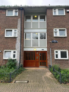 2 Bedroom Flat for Rent in The Clarksons, Barking