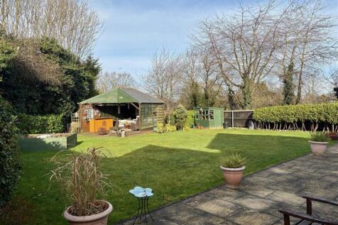 GARDEN OFFICE