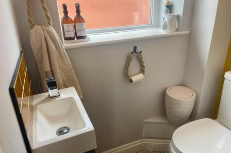 GUEST WC