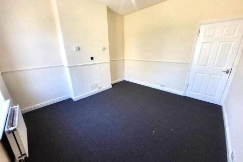 Bedroom 1 Pic 2