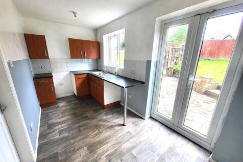 Kitchen Pic 1