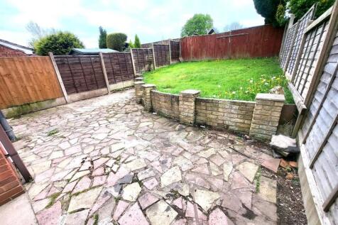 Rear Garden Pic 2