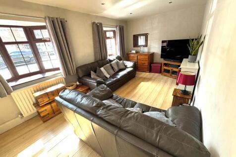 Sitting Room Pic 2