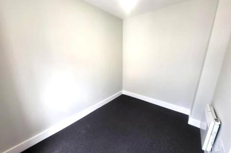 Bedroom Pic 2