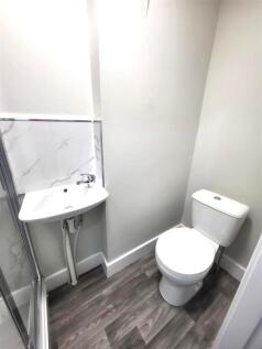 Shower Room Pic 2