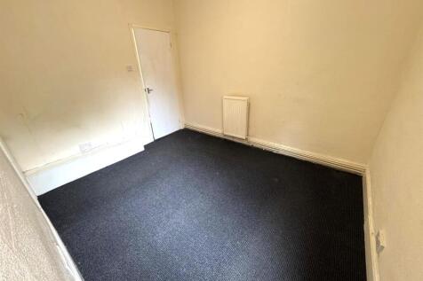 Bedroom Pic 1
