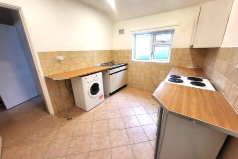Kitchen Pic 2