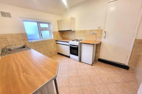Kitchen Pic 3