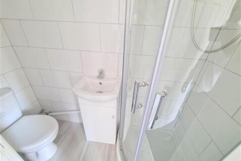 Shower Room With W.C