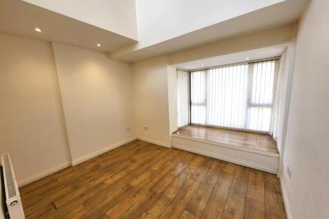 Sitting Room Pic 1