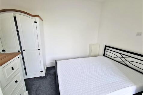 Bedroom Pic 1