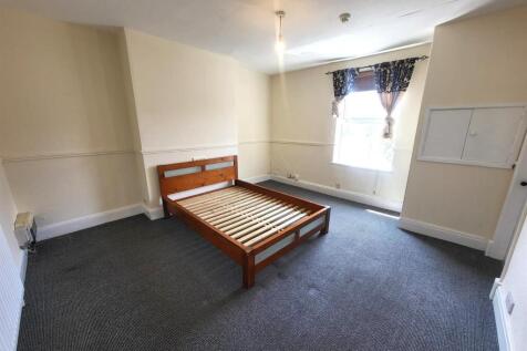 Bedroom Pic 1