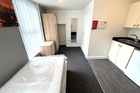 Room Pic 2