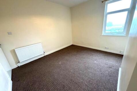 Bedroom 1 Pic 1