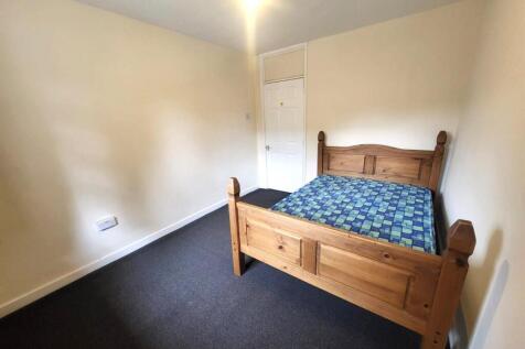 Bedroom Pic 1
