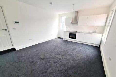Open Plan Sitting Room/ Kitchen Pic 1