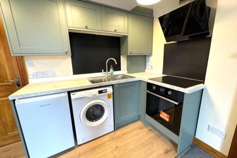 Kitchen Area Pic 2