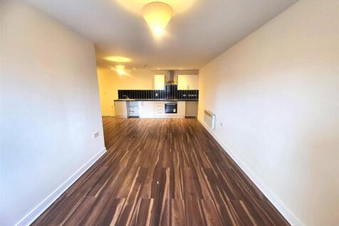 Open Plan Sitting Room/ Kitchen Area Pic 2