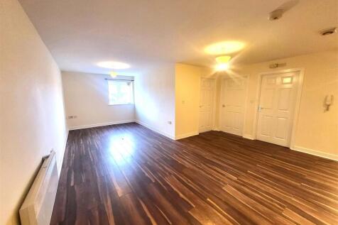 Open Plan Sitting Room/ Kitchen Area Pic 3