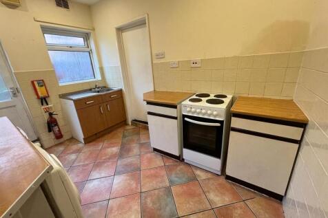 Kitchen Pic 1