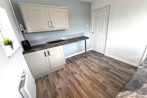 Kitchen Pic 1