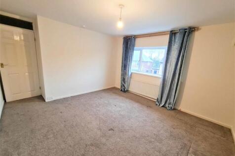 Bedroom 1 Pic 2