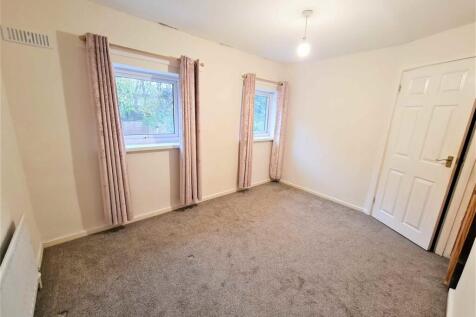 Bedroom 2 Pic 1