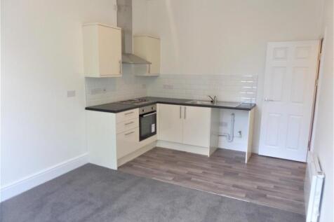 Open Plan Sitting Room/ Kitchen Pic 1