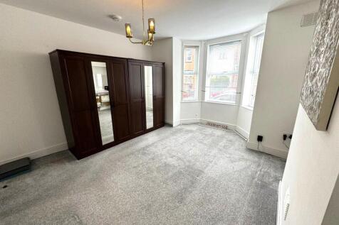 WhatsApp Image 2024-04-15 at 12.12.07 (3).jpeg