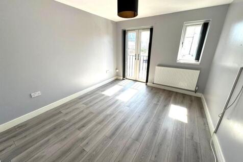 Bedroom 1.jpeg