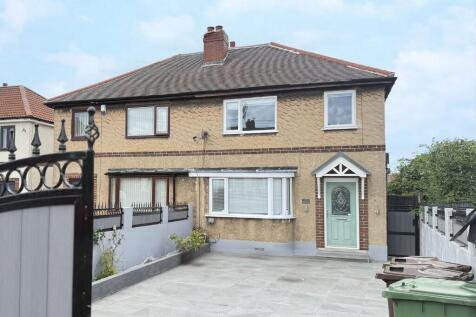 13 Featherstone Lane