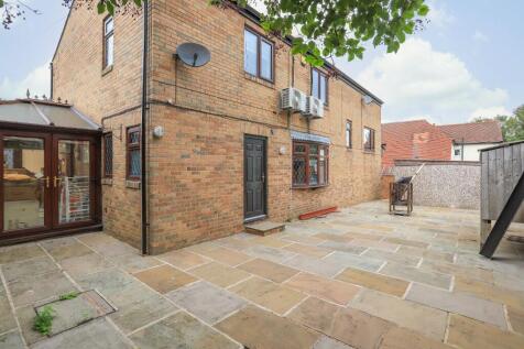 Property Image 37