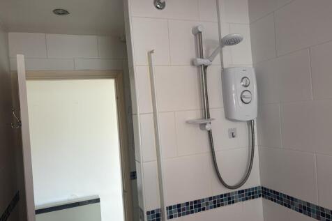 Bathroom/Shower