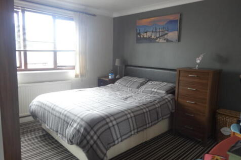 Bed1.JPG