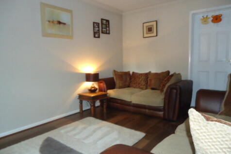 Lounge 2.JPG