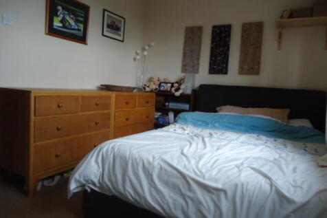 Master Bedroom.JPG