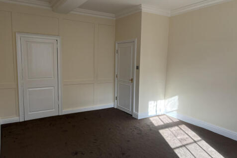 Bedroom 2 (2)