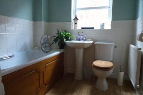 Bathroom.JPG