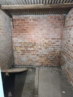 Store (3)