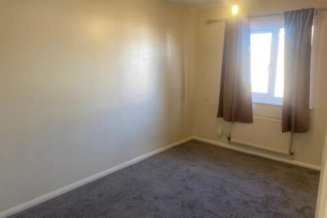 New bigger front bedroom