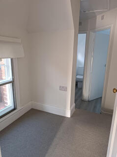 Dressing&amp;Bathrooms