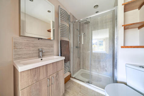 Bed 1 En Suite