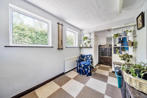 Study/Entrance Hall