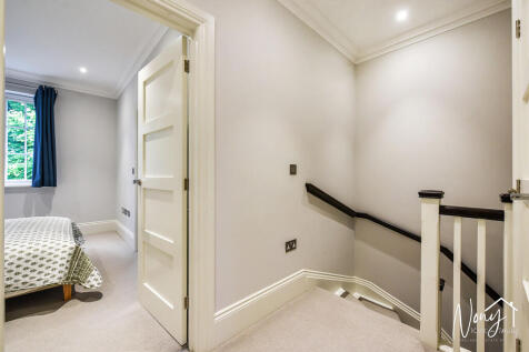 Ph4_6217212 - Cop...